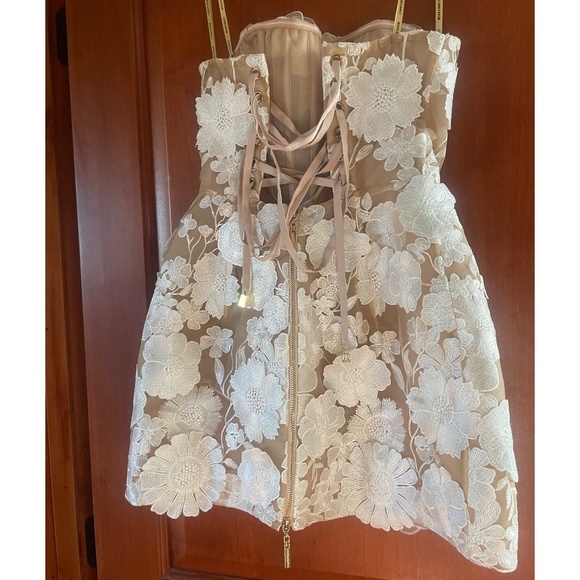 Bronx and Banco Jasmine Maraya White Mini Dress - Picture 3 of 8